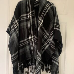 Black and Gray Plaid Shawl